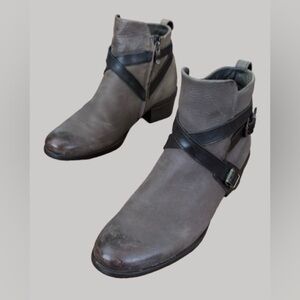 Bussola Antwerpen Alessia gray ankl boots WM US 7.5 EU 38 moto coastal
